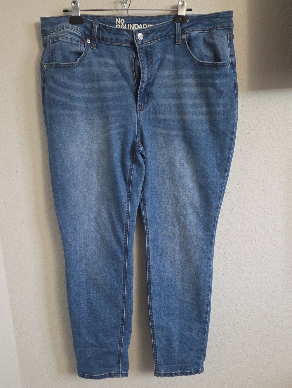 No Boundaries Blue Jeans Plus Size 20 Medium Wash Skinny Denim